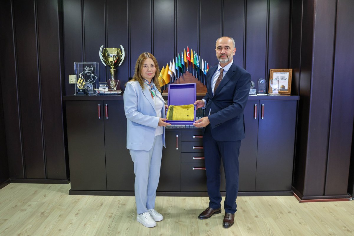 fatmaaydinMD's tweet photo. Bayburt Üniversitesi Rektörü ve Türkiye Üniversite Sporları Federasyonu Başkanı Prof. Dr. Mutlu Türkmen'e, Gençlik ve Spor Samsun İl Müdürü Feyzullah Dereci'ye ve beraberindeki heyete kıymetli ziyeretleri için teşekkür ederim. https://t.co/UMptOz2Usb