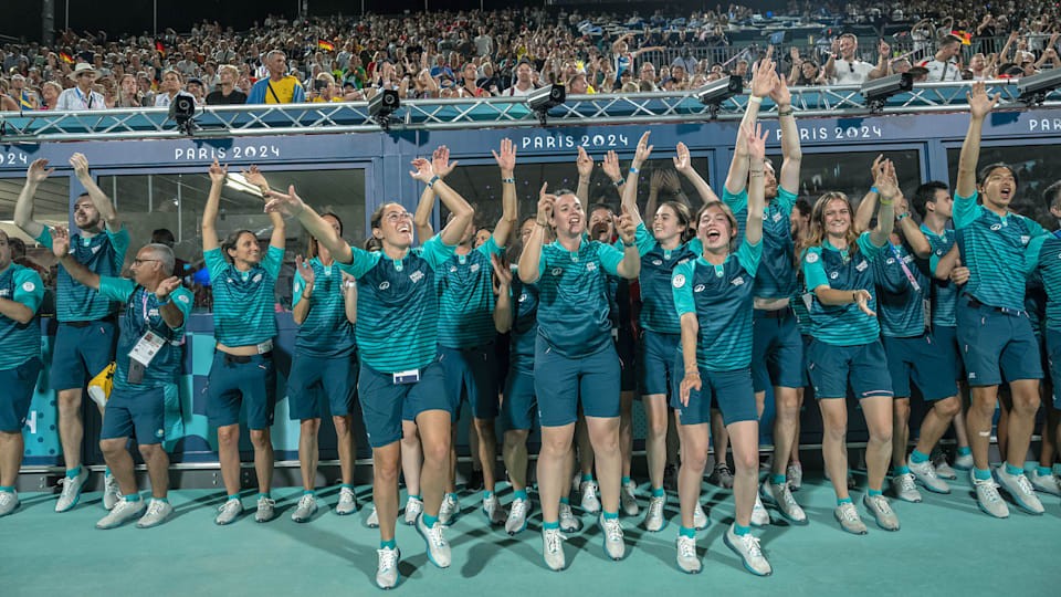 ChKlaue's tweet photo. 📌 60,000 people will have the opportunity to become volunteers at the Olympic and Paralympic Games @LA28, powering two of the world's greatest sporting events.

🔹 The application portal will open on 14 July 2026.

🔹 The programme offers two ways to get involved: supporting community initiatives in the lead-up to the Games and volunteering during Games time.

🔹 Roles will range from welcoming and guiding spectators to supporting athletes, assisting venue operations and helping visitors navigate the Games experience. Specialist opportunities will also be available for people with skills such as medical expertise or translation.

🔹 Most volunteer positions will be based in the Greater Los Angeles region, although opportunities will also be available in other cities hosting Olympic events, including Oklahoma City, New York, Columbus, Nashville, St Louis, San José and San Diego.

🔹 Volunteers will be expected to complete a minimum of 10 shifts during either the Olympic volunteer period (March-August 2028) or the Paralympic volunteer period (August-September 2028).