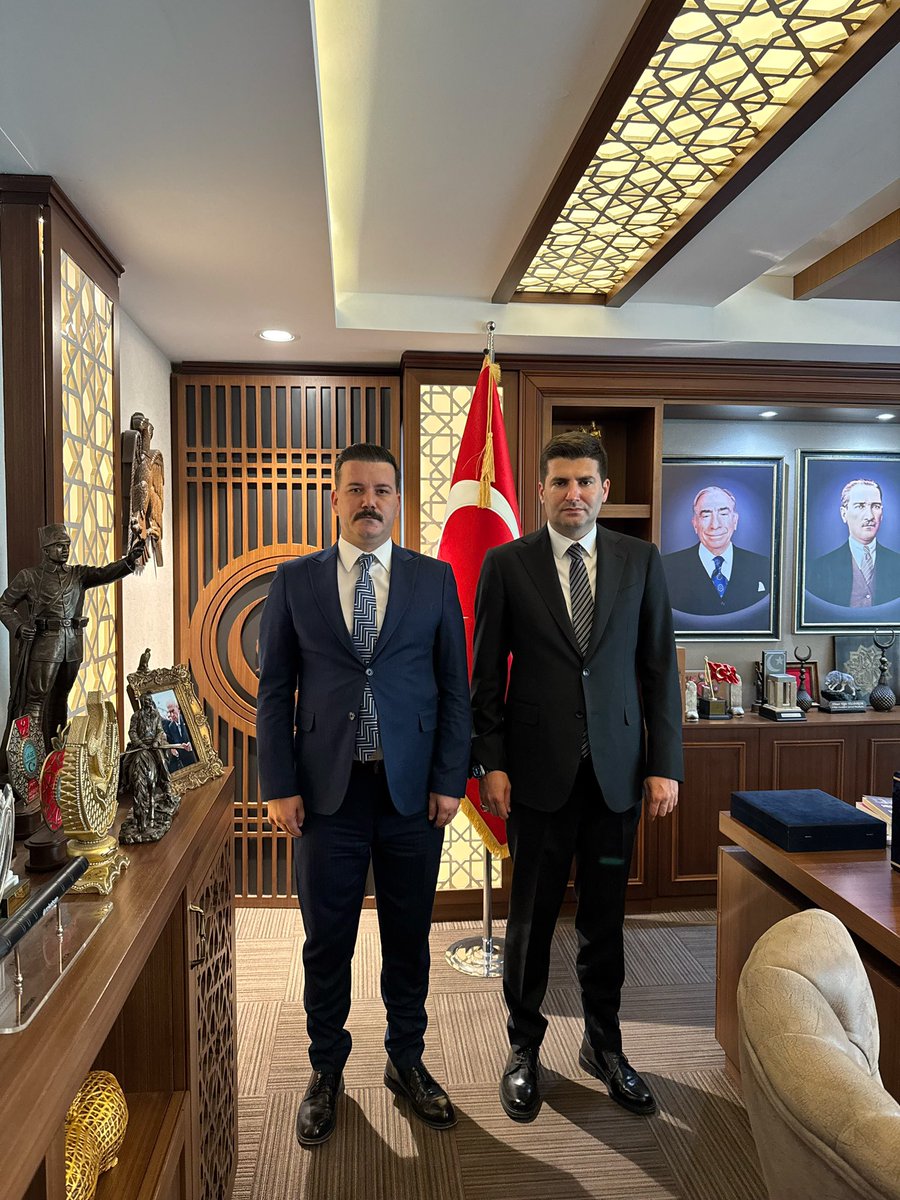 cenkgece's tweet photo. Türk Gençliğinin Yolbaşçısı,Liderimizin Öz Evladı 
Ülkü Ocakları Genel Başkanımız 
Sn.Ahmet Yiğit Yıldırım (@ayyildirim1)’ı ziyaret ederek emir ve talimatlarını aldım. Sayın Genel Başkanımız Gazi Şehrimize, hemşerilerimize ve teşkilatlarımıza selamlarını ilettiler.🇹🇷 https://t.co/TUs0FxdSrt