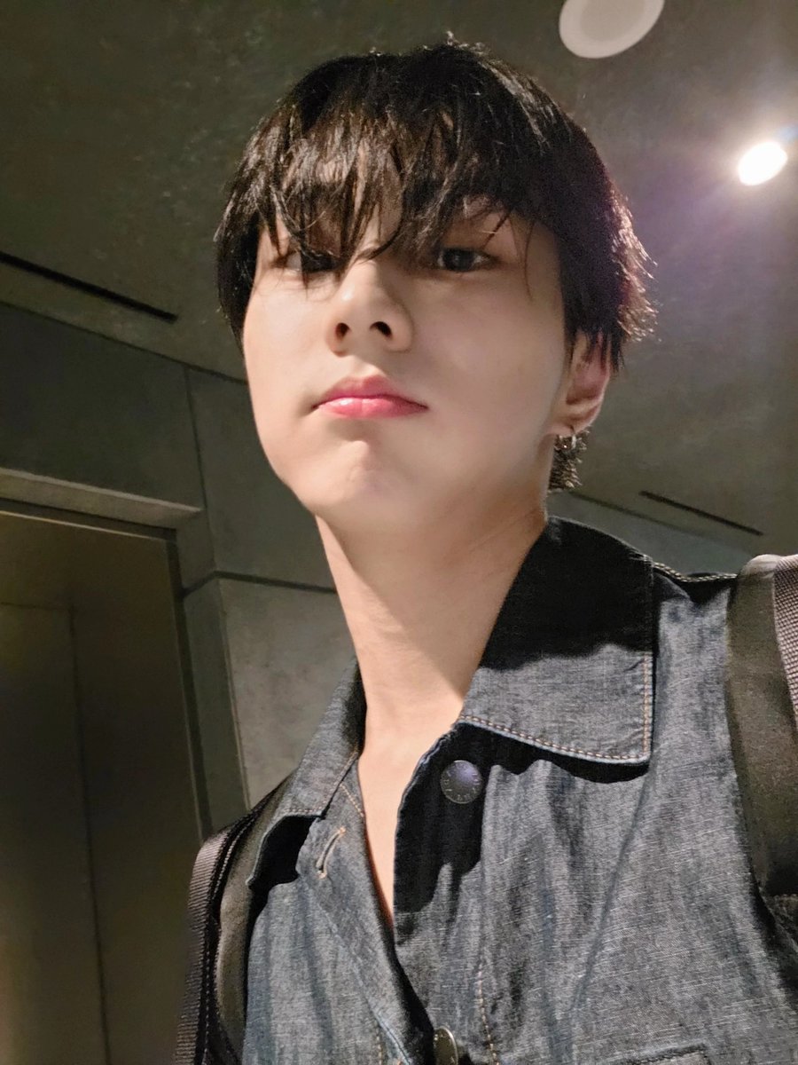 ccApvan's tweet photo. 마른하늘의 단비같은존재
ㄱㅅ합니다 https://t.co/vQdT7TrBhm