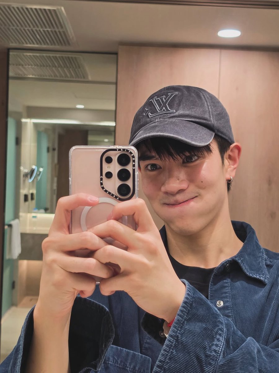 ericava91594058's tweet photo. GEMINIFOURTH 2026
#GMMTVOuting2026 https://t.co/5CMxTQSnTH