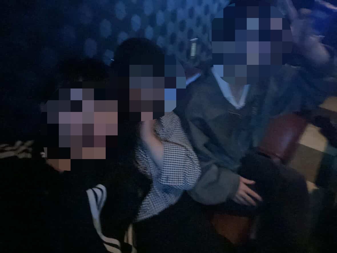 naaaa614384's tweet photo. 幸せだった時間♡
男の担当と女の担当と3人の時間 https://t.co/3FOyiov45S