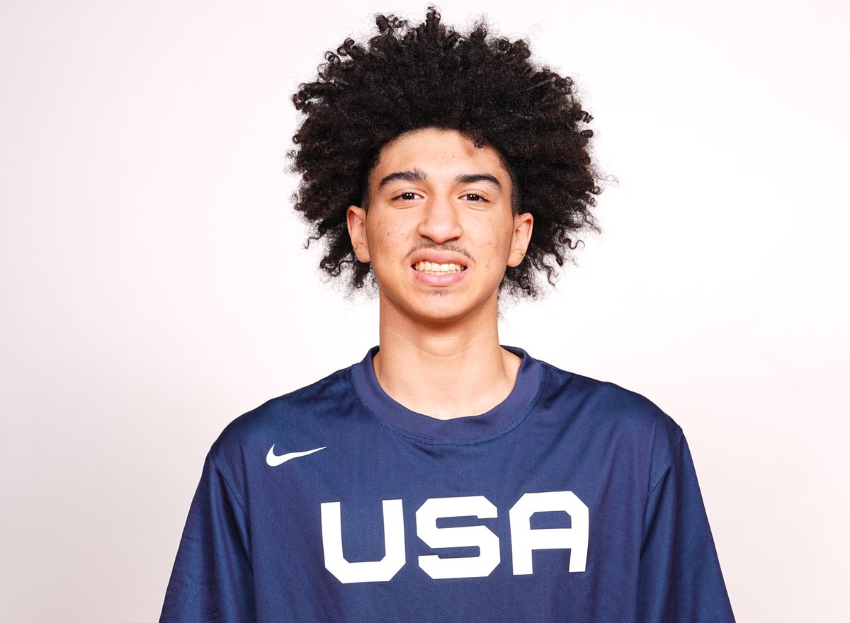SBock247's tweet photo. Five-star point guard Cayden Daughtry has officially scheduled an official visit to Iowa, he tells @ebosshoops. 

More on the Hawkeyes and Daughtry, the No. 4 point guard in the nation, from the USAB U17 Trials. 

VIP: https://t.co/SkV0BLqLxi https://t.co/DE5l9DUbxw