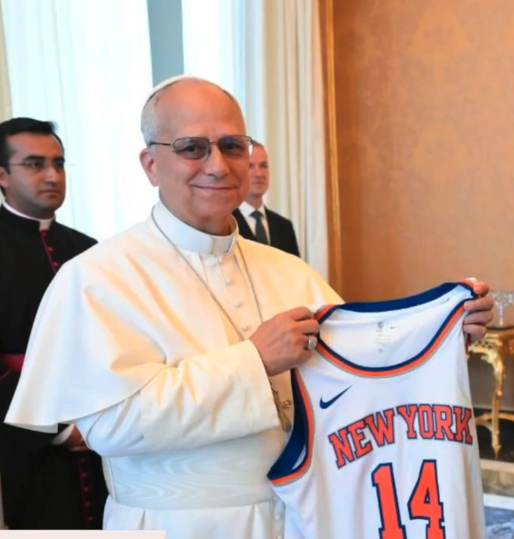 NBA_NewYork's tweet photo. Pope Leo XIV holding up a Knicks jersey yesterday https://t.co/ODi8Lfh3Fe