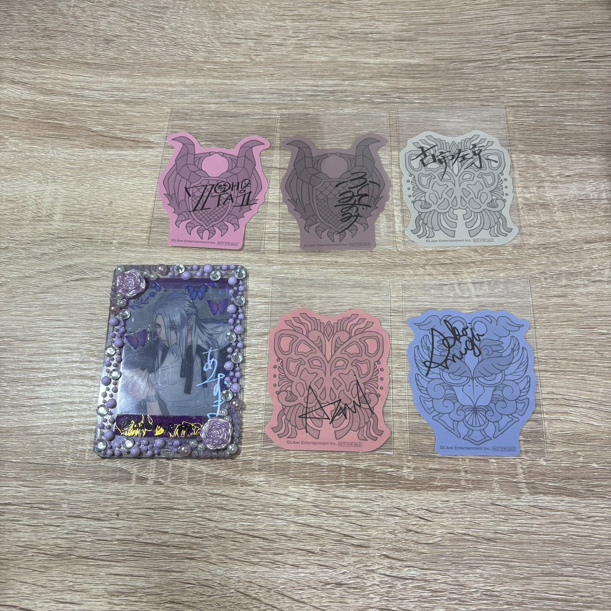 azumo__8's tweet photo. @KRTR_00oo こんばんは、初めまして。検索よりお声がけ失礼致します。
当方、特典臣・莇を所持しているのですが、東2または一成・東と郵送にて交換することは可能でしょうか？ご検討して頂けますと幸いです。 東 https://t.co/tTimD9DPuF