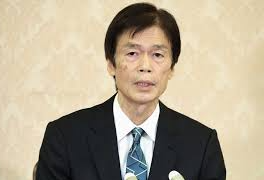 tomogang's tweet photo. 天皇陛下の「国民の理解が得られるものに」との発言を受け、宮内庁長官は「国民の総意に基づくお立場から…」、さらに次長も「象徴天皇制の本旨を踏まえた理念、あり方について述べられた」と陛下を尊重する立場を明確にした。愛子天皇誕生に向け、宮内庁も本気で現政権と対決する姿勢を固めたようだ。 https://t.co/ZVk1jMQlJY