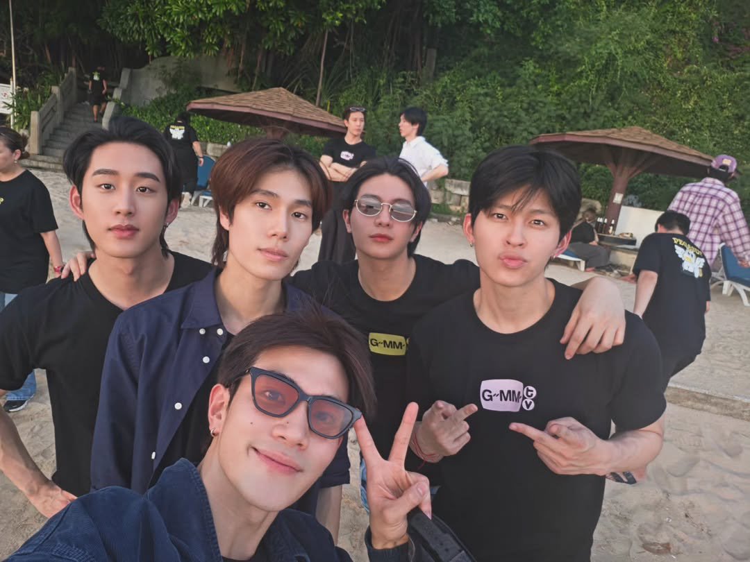 j0zephyne's tweet photo. certified by Arseni โฟ้ดคือลูกธีร์พีชจริง ๆๆๆๆ https://t.co/jRuDx7VOr9