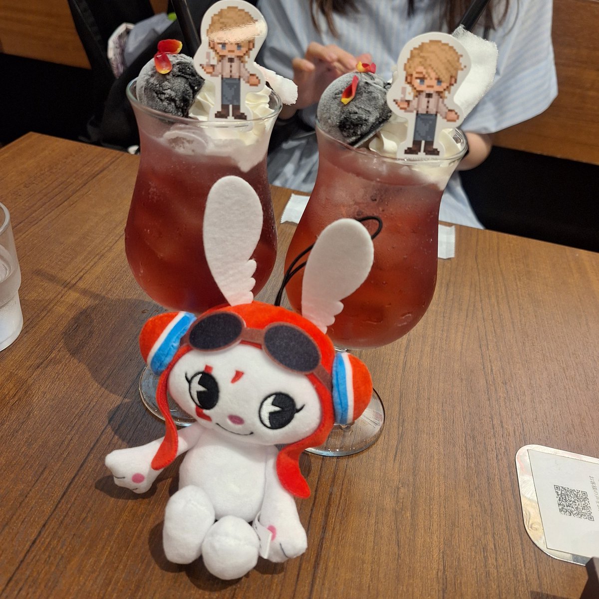 yun14a's tweet photo. 日曜日にともさんと一緒にラルカフェ行ってきた～

久しぶりの推し活楽しかった☺️

19日にまたグッズ買いに行こうかな✨️ https://t.co/Ck6FImB9bd