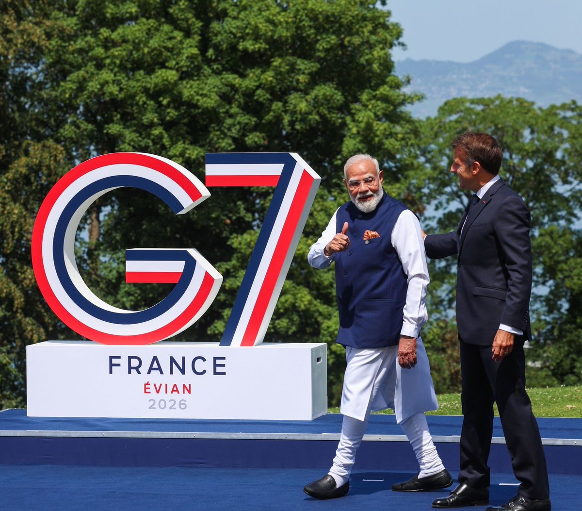 narendramodi's tweet photo. Thank you for the welcome in Evian my friend, President Macron!

@EmmanuelMacron

@G7 https://t.co/SldqZbWPb0