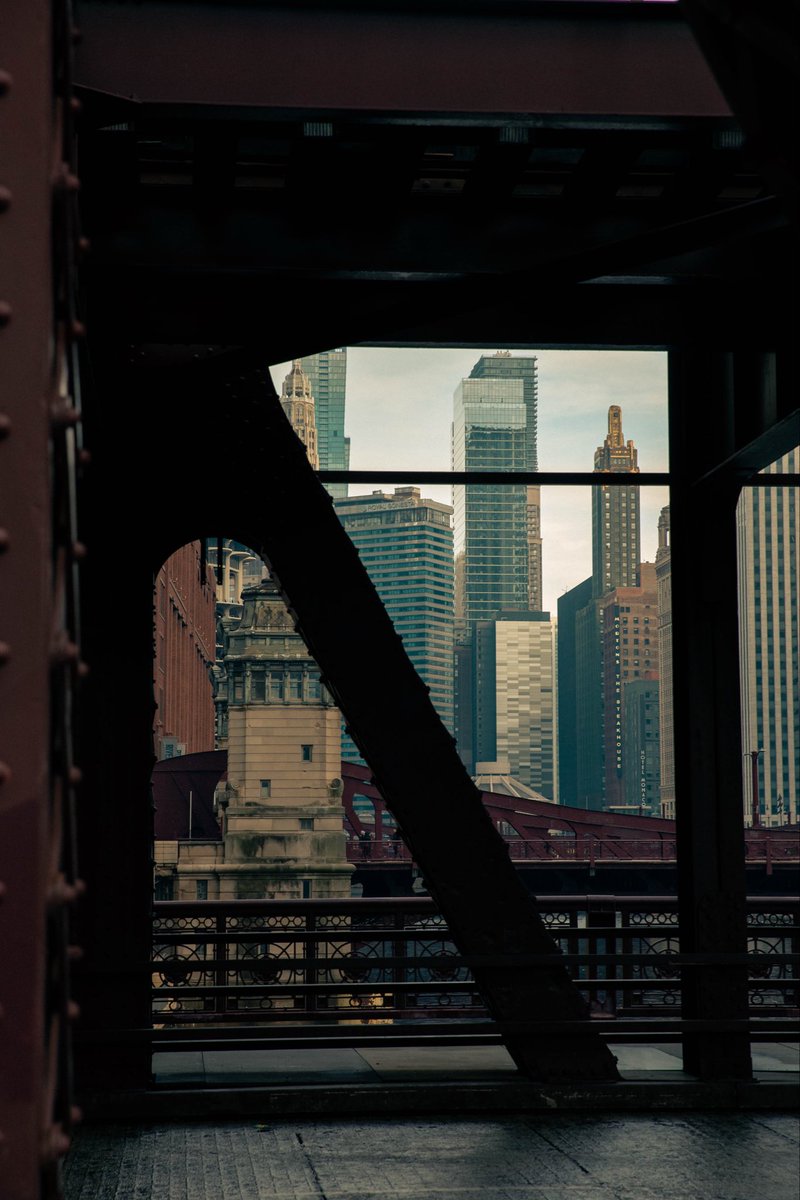 V - CHICAGO PHOTOGRAPHER tweet media
