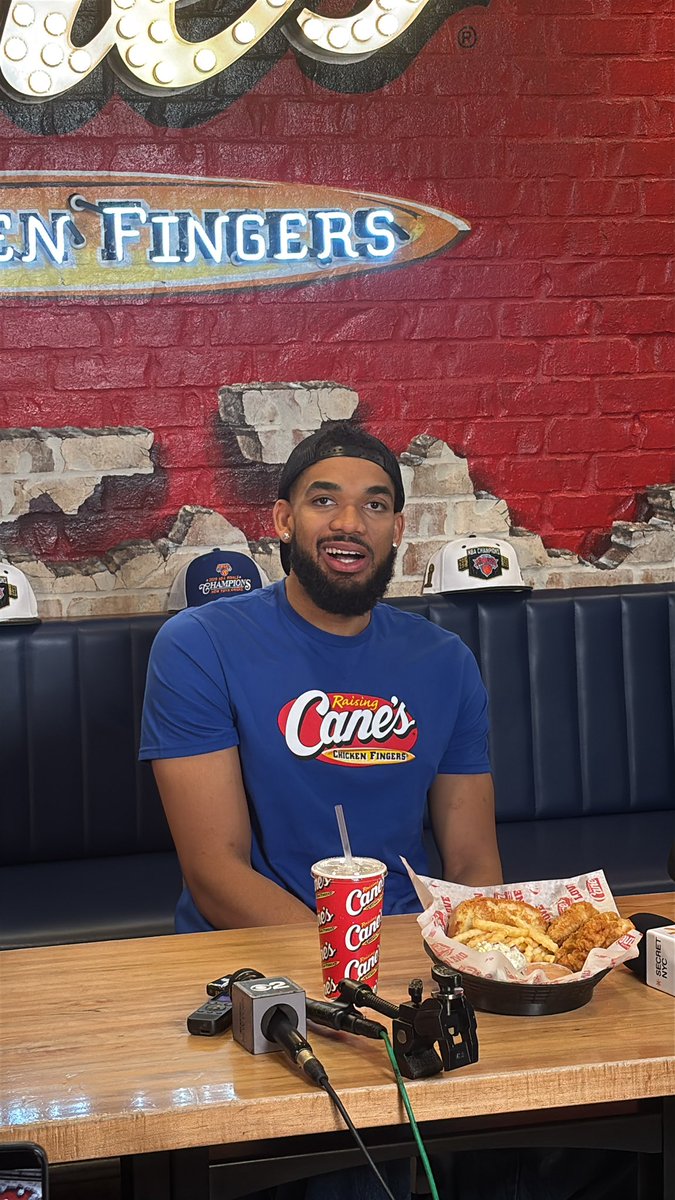 krispursiainen's tweet photo. Karl-Anthony Towns on fouling out in the NBA Finals, his trust in the Knicks to close it out:

“It wasn’t my moment anymore, it was our moment. It was always our moment. That’s how we got there, up 3-1” https://t.co/sjADcz6fr6