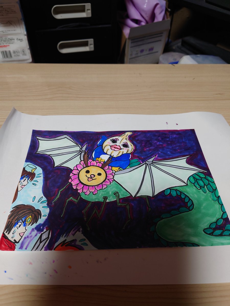 kanam1019's tweet photo. 最近描いたオリジナルキャラ。カオスオブはなげドラゴンとニンニクペンギン。
ニンニクペンギンの必殺技はニンニクブレス。臭すぎて戦う気がうせる。
カオスオブはなげドラゴンの必殺技混沌のブレス。１回は、混乱する、
数回浴びると…何してたか自分が誰かも、分からなくなる。(笑) https://t.co/4nhzSzEjHF