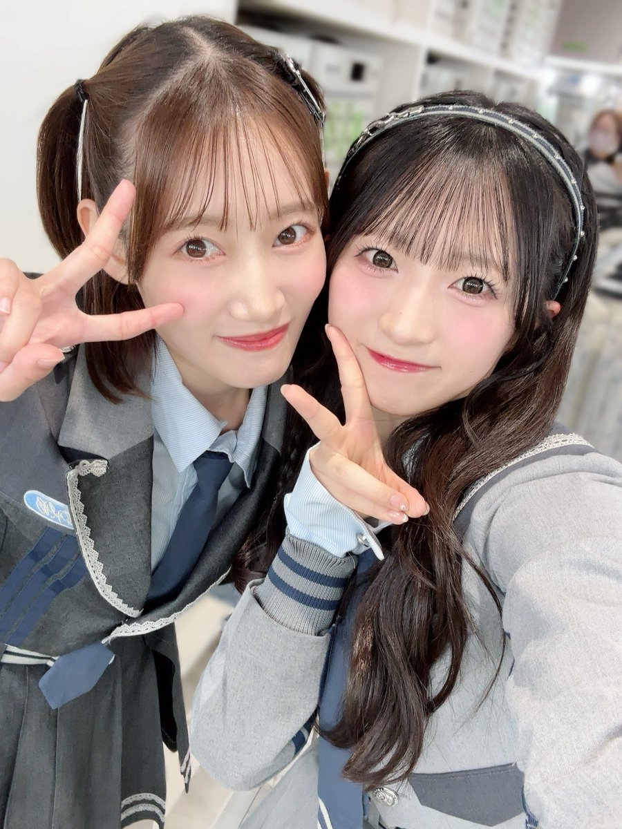 yunachan_akb48's tweet photo. #ここからだ公演 
ありがとうございました🐈‍⬛🤍💍

今日は3つ目の新ポジでした！！
初めての「クリスマスリング」✨✨
似合ってたかな〜？？( ˶'-'˶)

公演中メンバーとも来てくださった皆さんともたくさん目があって最高に楽しかったです！！ https://t.co/8wYIJPbnDV