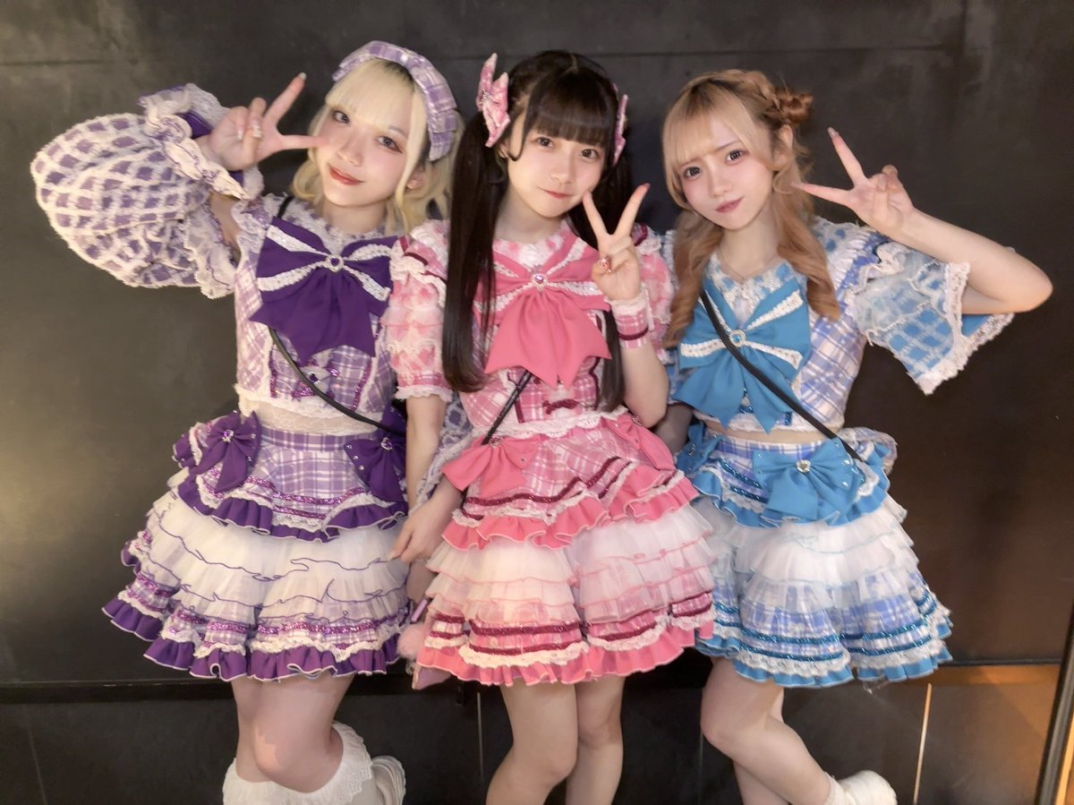 miary_info's tweet photo. IGNITION-熱狂-ありがとうございました！
みありー初期衣装一旦見納めでした⟡.·
この衣装で沢山思い出を作って下さりありがとうございます！
新衣装は6/21（日）にお披露目です
お楽しみに♡

またこの衣装でライブができるように頑張ります❕ https://t.co/Gqr3MlVufd