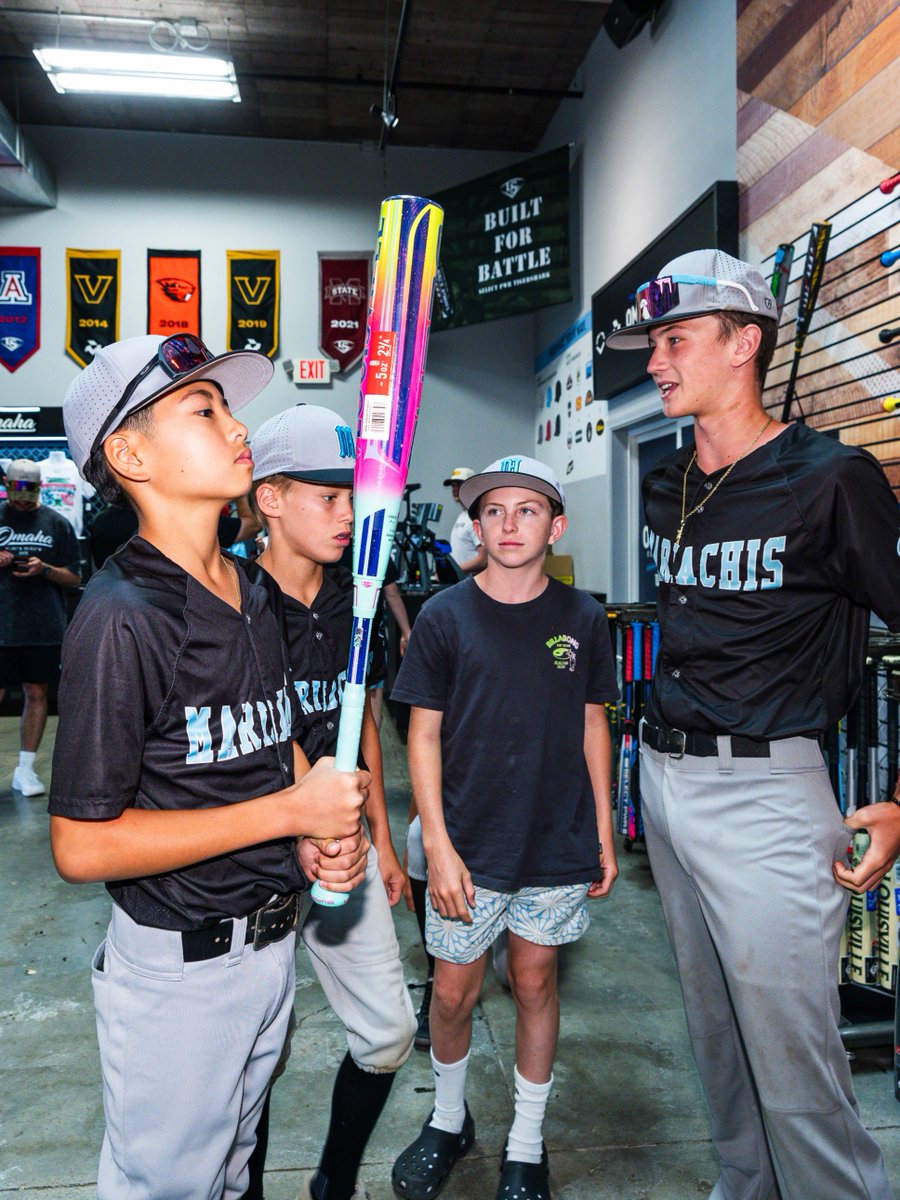 Louisville Slugger tweet media