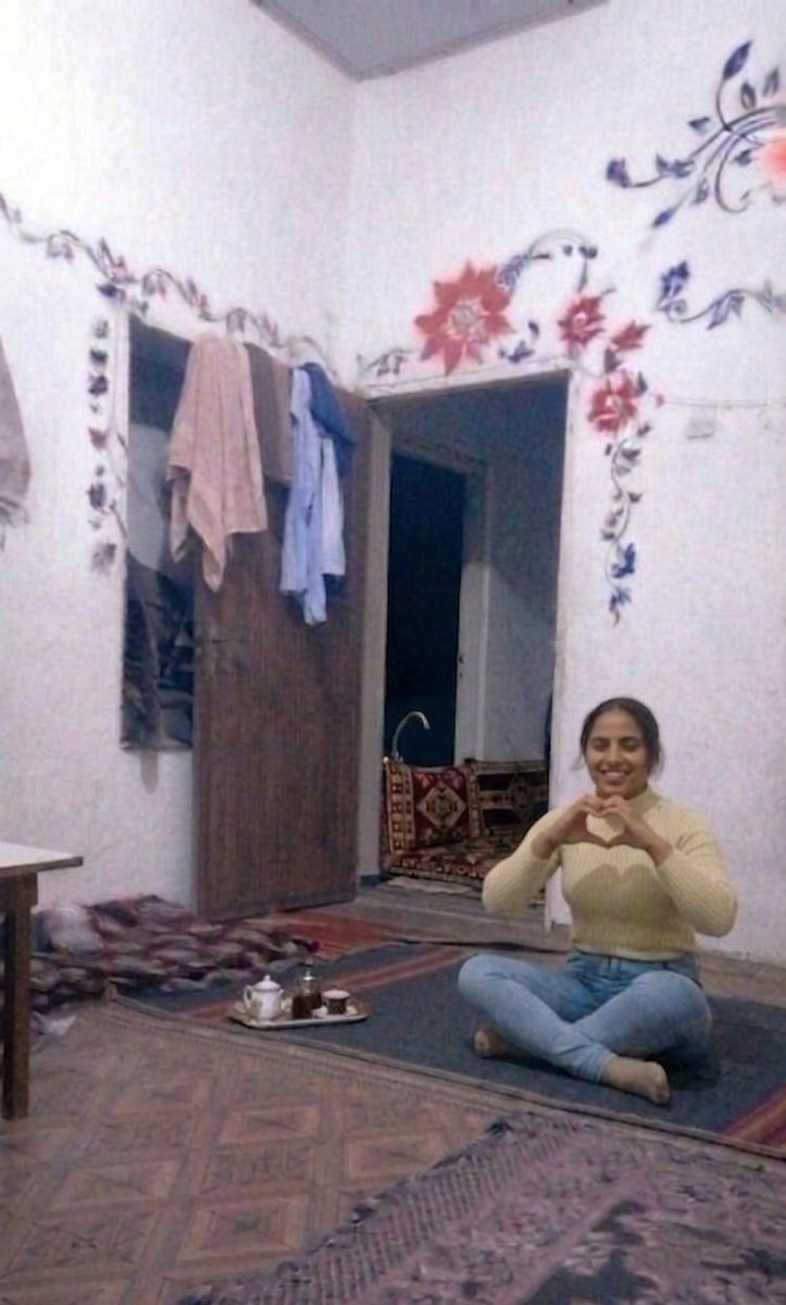ساره tweet media