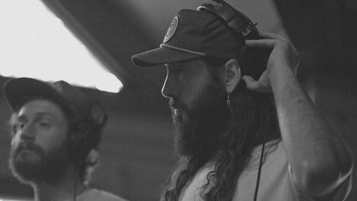 Avi_Kaplan's tweet photo. Still riding the high of the last recordings at the cabin… I cannot wait to share this new music with you! As soon as it’s ready, it’ll be yours 🙏 https://t.co/NVgXztccqp