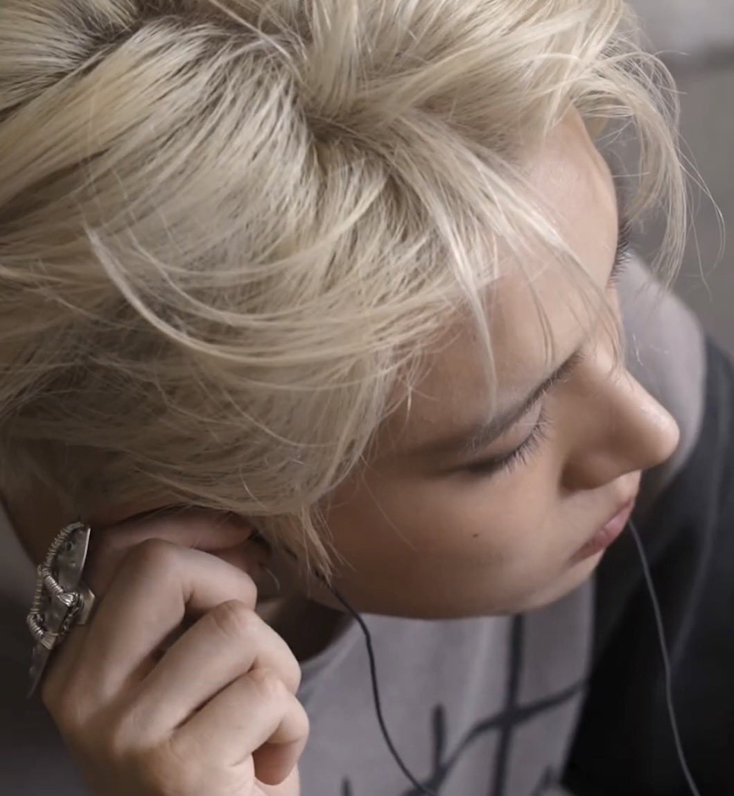 iceanddeer's tweet photo. 🎧^᪲᪲᪲ https://t.co/scBnw4NGrJ