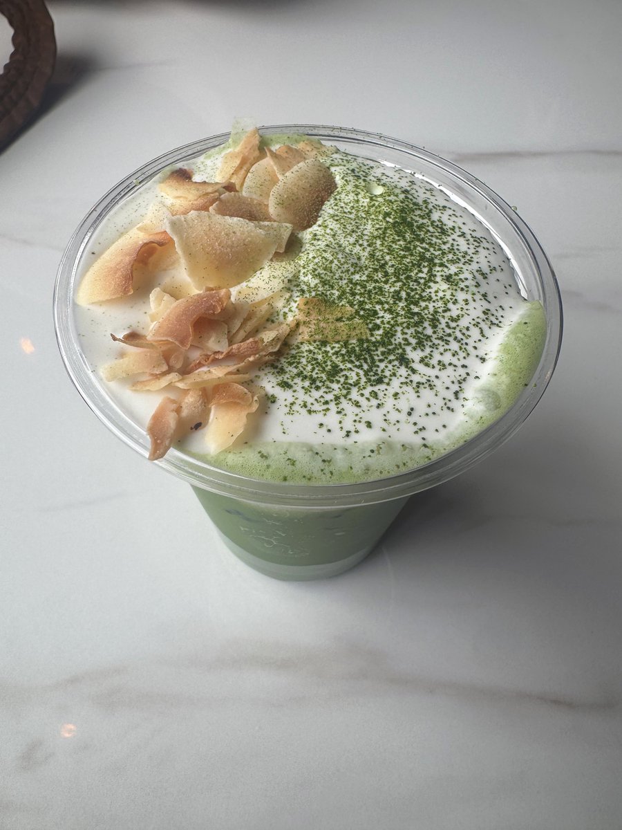 finrowemantic's tweet photo. usually a coffee girl but this coconut matcha is 10/10 and you’re sending for it https://t.co/wVvFaO55PA