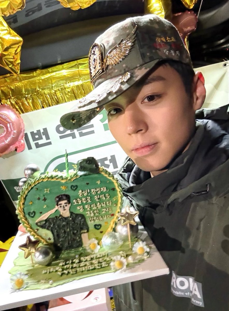 dnlfmstprp's tweet photo. 아니 커염지다 감지훈 https://t.co/E5hEhwTd0y