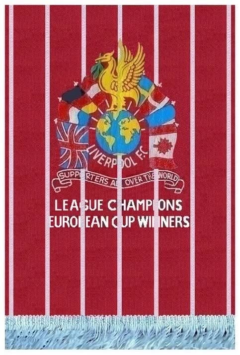 LFCHistoryShow's tweet photo. SCARF OF SCARVES. The "Supporters All Over The World" scarf, a famous scarf of the 1970's Red. Sometimes referred to as the pin stripe scarf. Who had one?? #colours #LiverpoolFC #scarf #YNWA #LFC https://t.co/3ji8axriIj