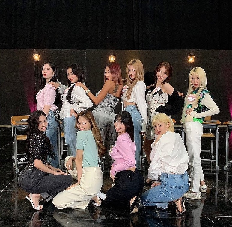 twice anniversaries tweet media