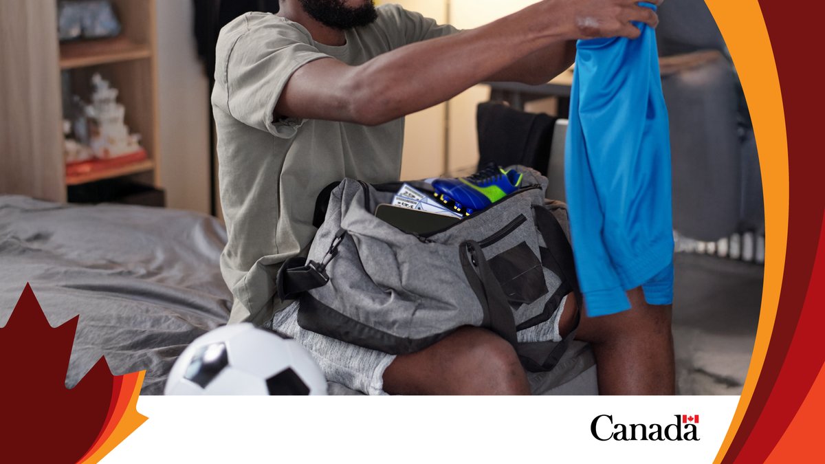 Une personne en train de remplir un sac de sport, avec un ballon de soccer à côté. Mot-symbole « Canada ».
