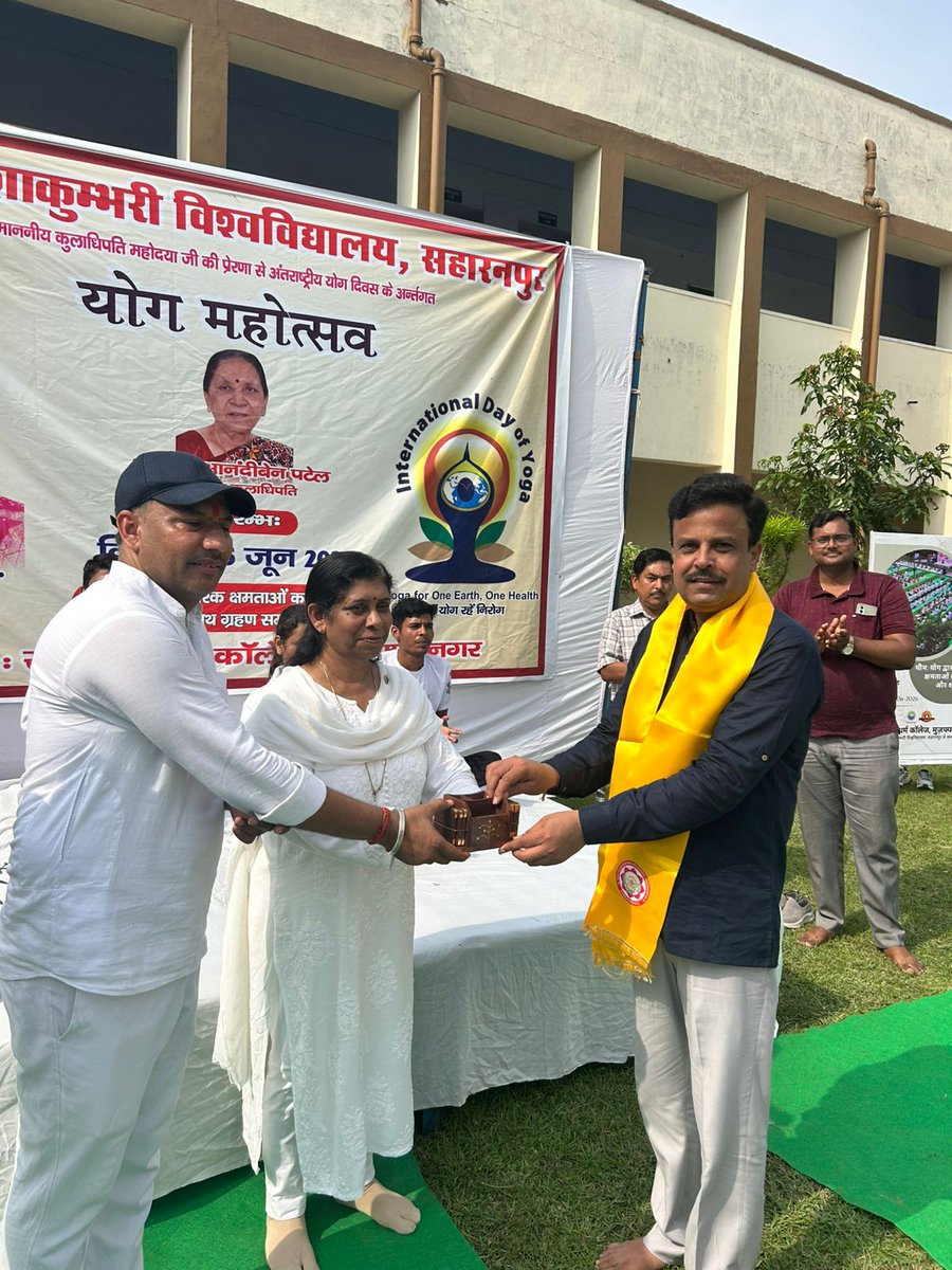 MSUnive's tweet photo. अंतरराष्ट्रीय योग महोत्सव #maashakumbhariuniversity #yoga #yogalife https://t.co/1oX3IZuyeY