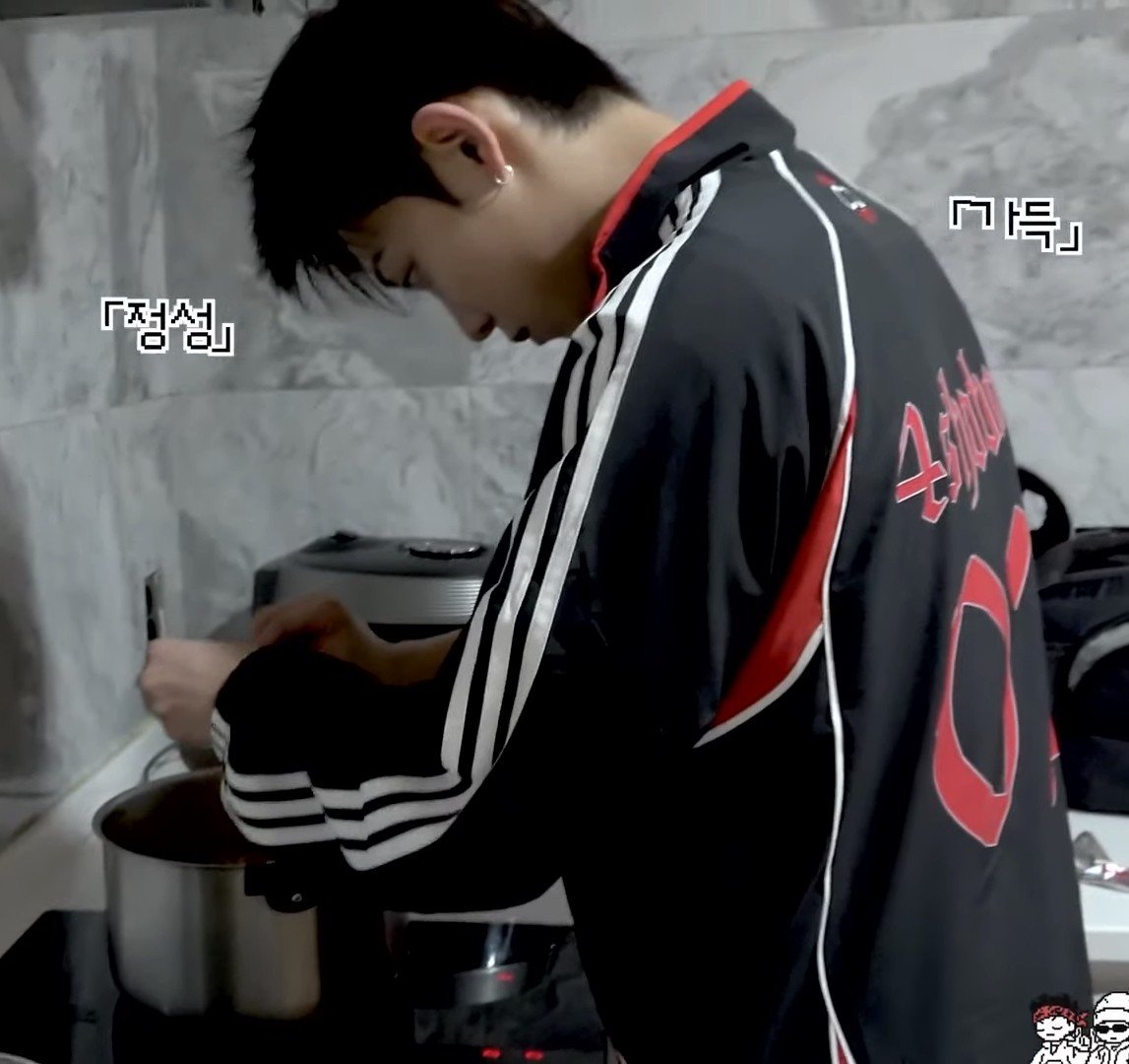 reeyul_'s tweet photo. Di dapur gue kok ga ada yg wujudnya kaya gini ya 😔 https://t.co/WfPRfIitUq