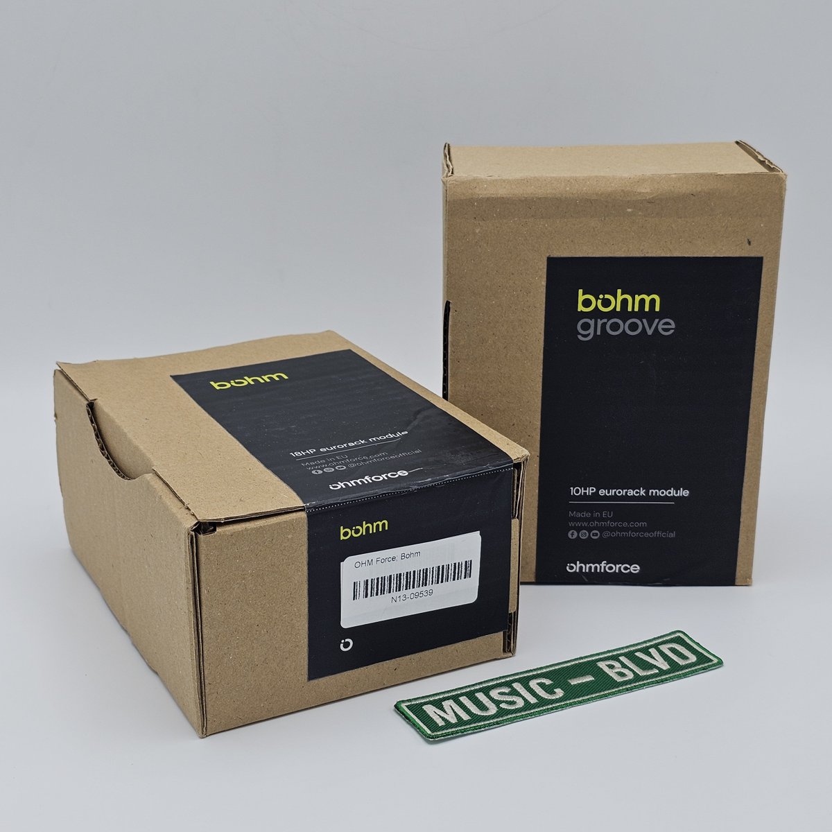 MusicBlvd's tweet photo. ohm force
.
#ohmforce #bohm #eurorack #module
#มิวสิคบูเลอวาร์ด #MusicBLVD #MUSICBOULEVARD https://t.co/BCFbJBdJWi