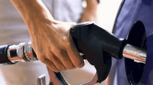 transdocnoticia's tweet photo. #Guatemala ⛽️
#Economía 

MEM reporta leve reducción en los precios de los combustibles en Guatemala
🗣️👉https://t.co/dRQHBqPVGR https://t.co/loZ4USXZo7