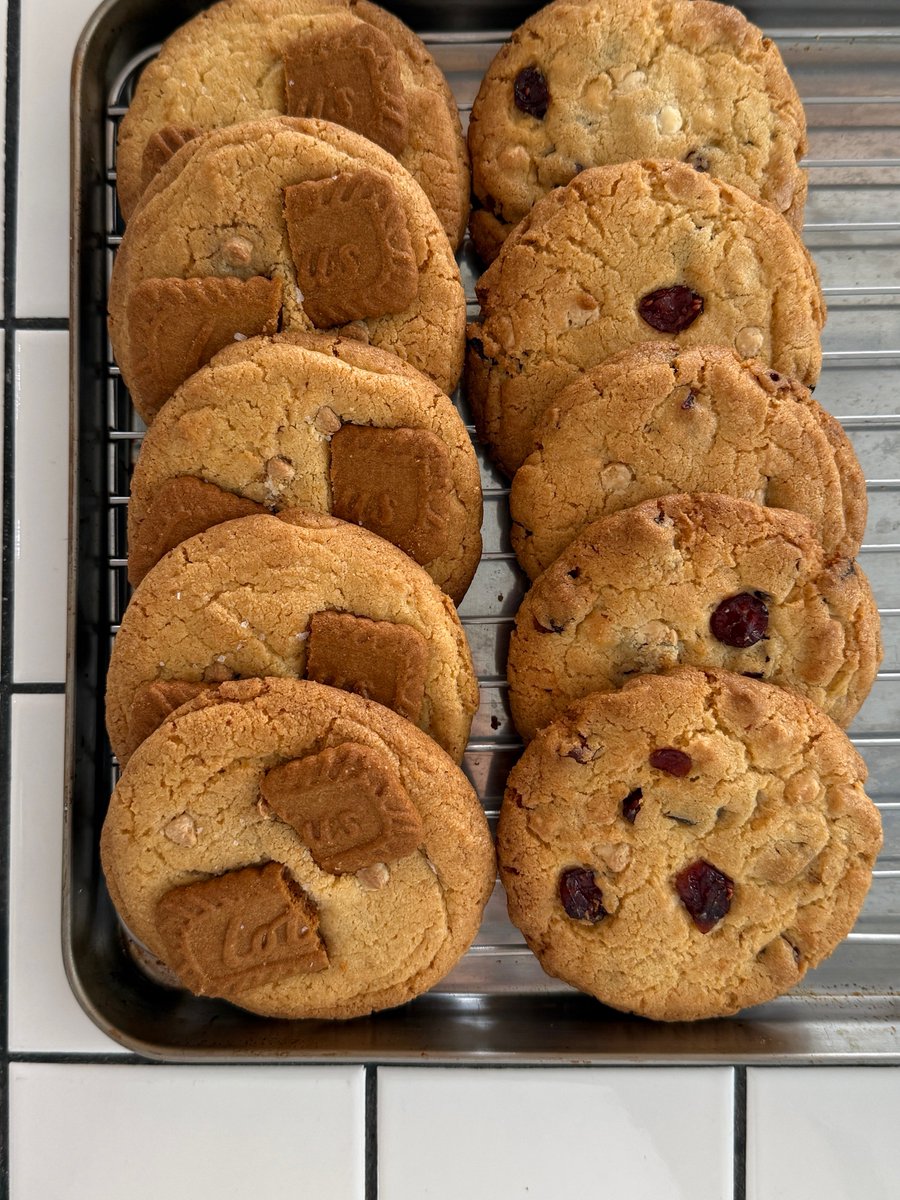 mimenat's tweet photo. クッキーをせっせと作る日々！🍪 https://t.co/blAsrBxN0h