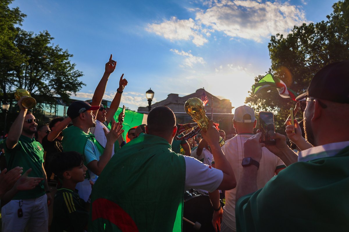 FWC26KansasCity's tweet photo. The Algeria supporters are matchday ready 💚

#FIFAWorldCup #WeAreKansasCity #WeAre26 https://t.co/naeWUhYz8i