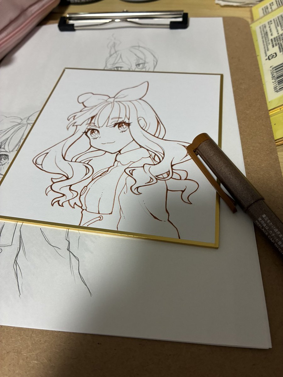 Raz_sub2's tweet photo. まだまだ机とか無いんだけど、キッチン用の折りたたみ作業台が余った？のでお絵描き台にさせてもらったー🙌
色紙に描くの初めてでドキドキ（* ॑  ॑* ） https://t.co/lUZLq0D1nR