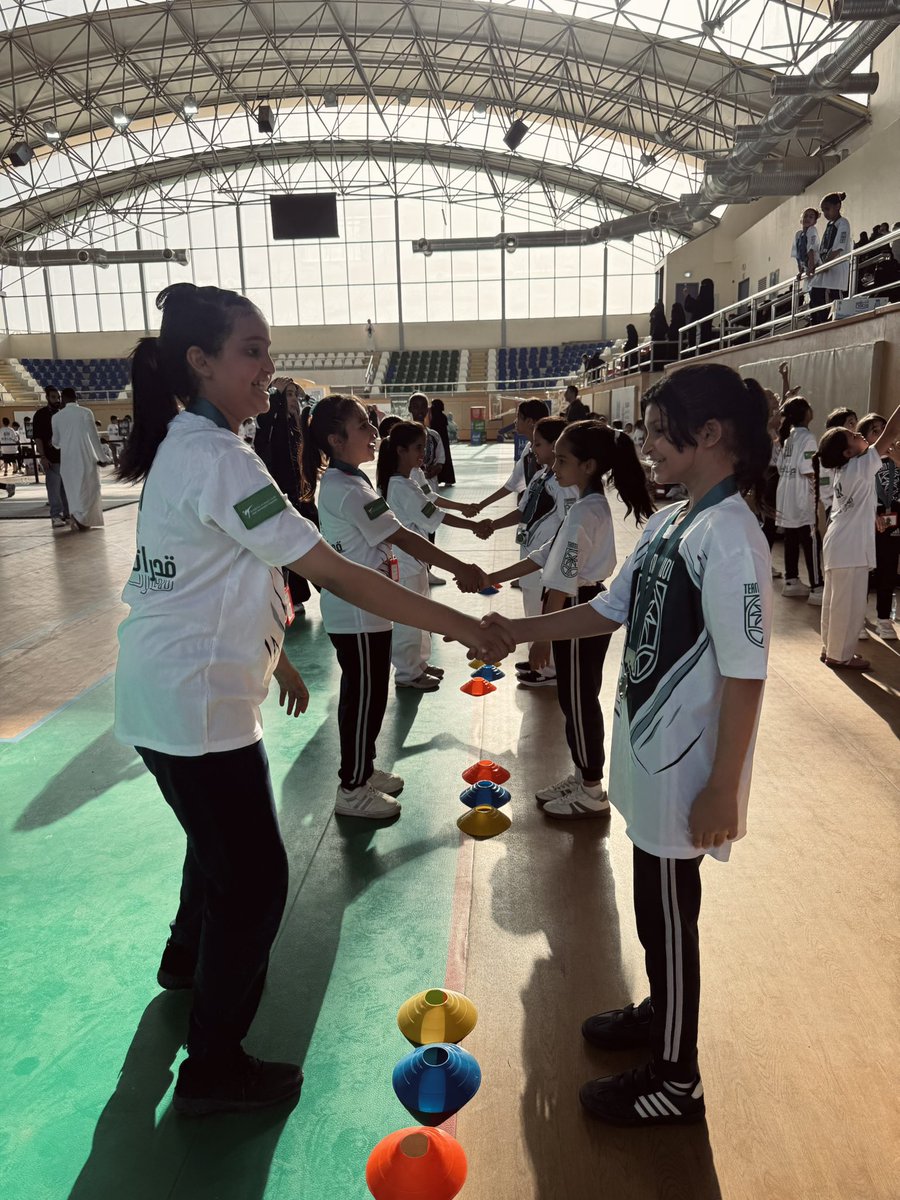 SoaOlympic's tweet photo. في مبادرة “أطلق قدراتك الخارقة” نحول القيم الأولمبية إلى تجارب وأنشطة مميزة، تساعد النشء على اكتشاف إمكاناتهم وتعزيز قيم التميز والصداقة والاحترام🏅

#أطلق_قدراتك_الخارقة 
@teamsaudi https://t.co/ACsLAiENVD