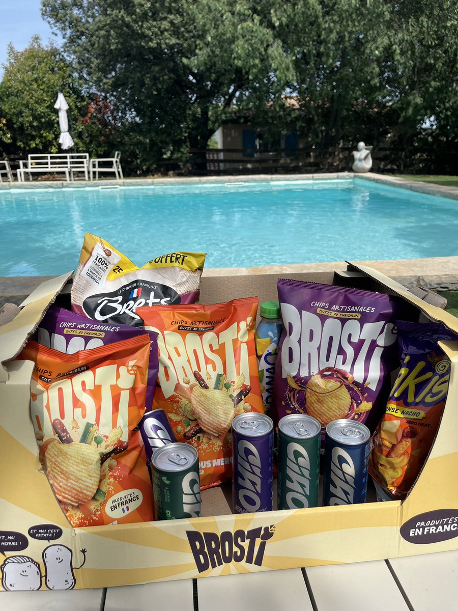 KaRRyer76's tweet photo. Rien à foutre de vos vacances à Bali. 
Le vrai luxe en 2026 c’est un carton de Brosti et Ciao au bord de la piscine. https://t.co/MM5PDDLeao