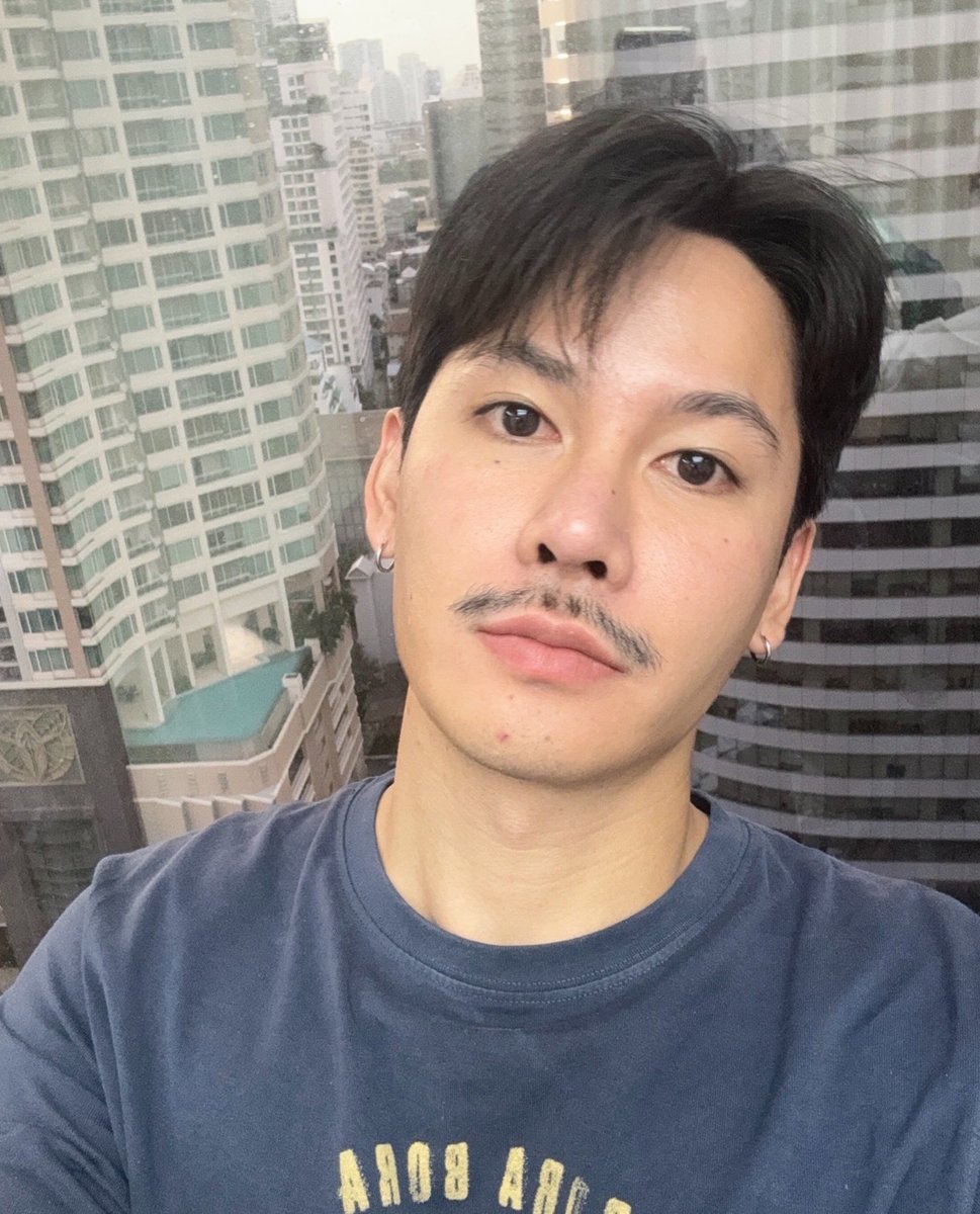 i_tinhh's tweet photo. 🧔🏻‍♂️                               or      👦🏻 https://t.co/rJqjxbApDE