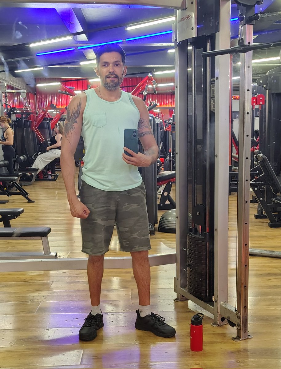 leofenix_'s tweet photo. Treinim de ontem 💪🏻💪🏻💪🏻 https://t.co/R42lTL10PW