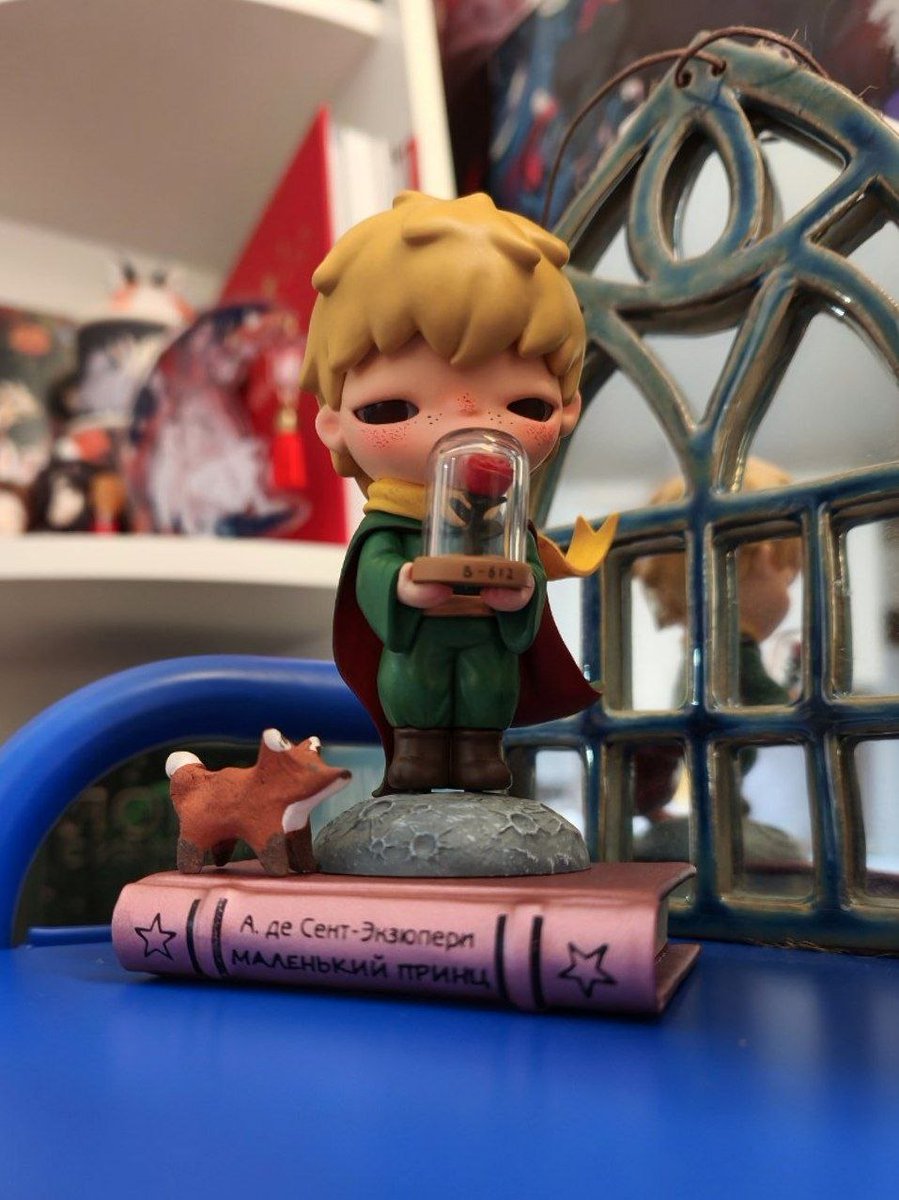 himizuka's tweet photo. обновила свой мерчевской уголок и все ради алтаря по колпакам! https://t.co/ERSFXYPsQa