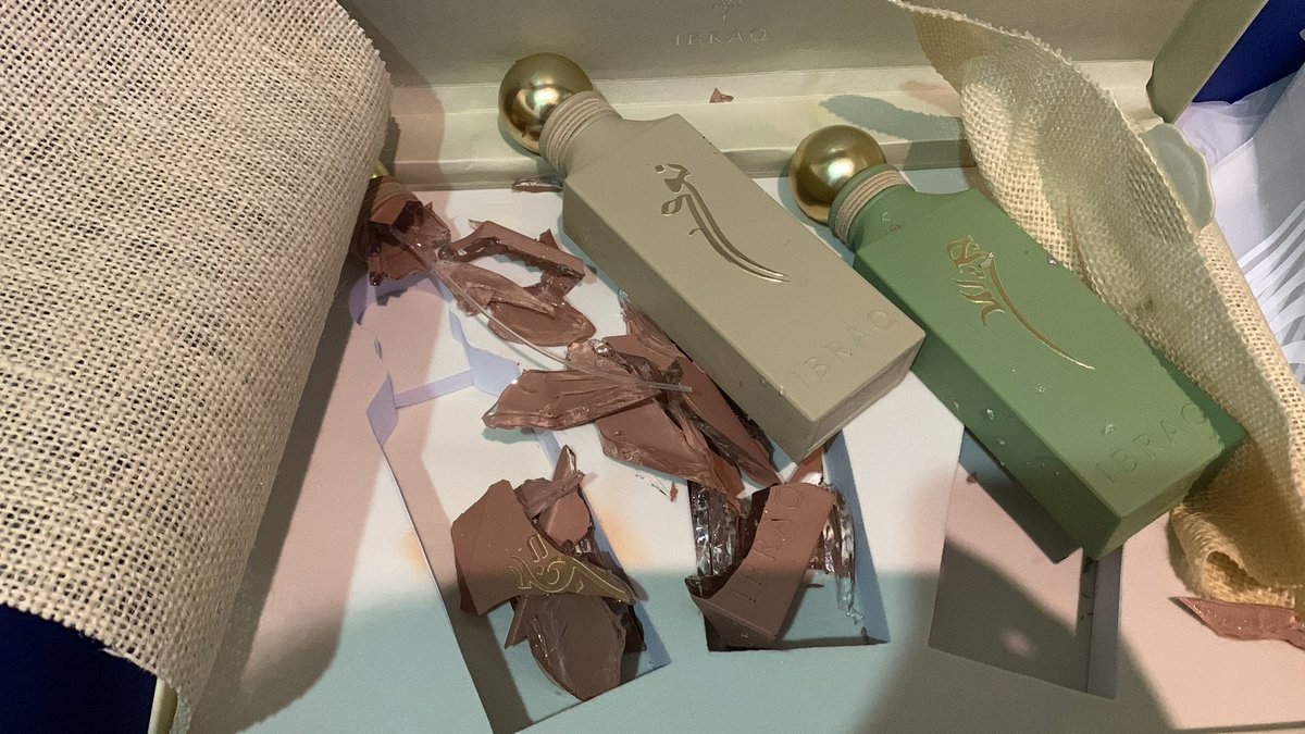Fj_deem's tweet photo. @ibraqperfumes السلام عليكم وصلتني طلبية اليوم لكن العطور متكسرة ارجو افادتي https://t.co/Sc9hro5ff1