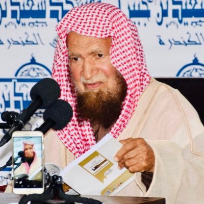 AK_NF_SM_1's tweet photo. #لا_يفوتنك_يا_طالب_العلم

🔸️حدثني شيخنا #عبدالله_الغنيمان حفظه الله أنه أخبره شيخه #عبدالعزيز_بن_مرشد رحمه الله أنه قرأ على شيخه #عبدالله_بن_عبداللطيف_آل_الشيخ رحمه الله #سنن_سعيد_بن_منصور كاملا من أوله إلى آخره وكانت النسخة عنده أي ابن مرشد .

🔹️فسأله الشيخ عبدالله عن هذه النسخة فأخبره أنها ضاعت من مكتبته ولم يستطع إيجادها والله المستعان .
