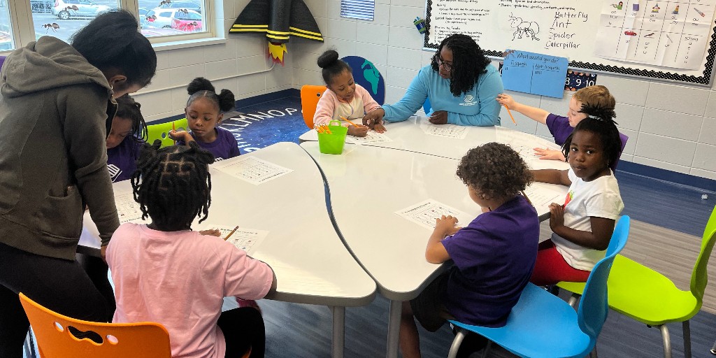 BGCNAL's tweet photo. "I can read!" There is no better reward for the care and passion our team puts into these kids than hearing these words and seeing their smiles. 📖😊 https://t.co/F9fl5XBiXv