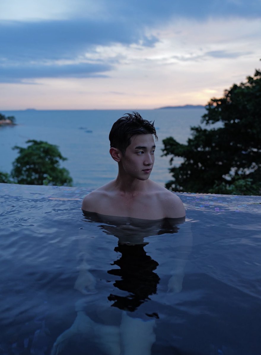judieseiei's tweet photo. ตอนเย็นหล่อขนาดนี้ไม่น่าเชื่อตอนค่ำจะเปนลิง 

MONDPRO 2026 TO THE OUTING

#GMMTVOuting2026 https://t.co/Vwv3t8MQUV