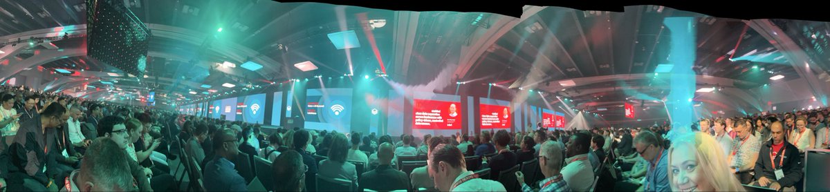 brian_pitts's tweet photo. Keynote!
#Databricks. https://t.co/uM2zDqSdIf