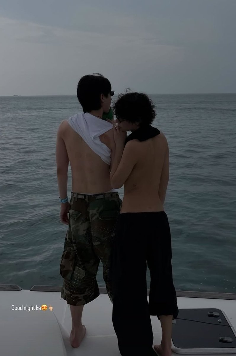 tiredofherself's tweet photo. i so agreed that offgun dressing up as m is for married

OFFGUN OUTING LOVERRR
#GMMTVOUTING2026 https://t.co/L4vc4QTNPo