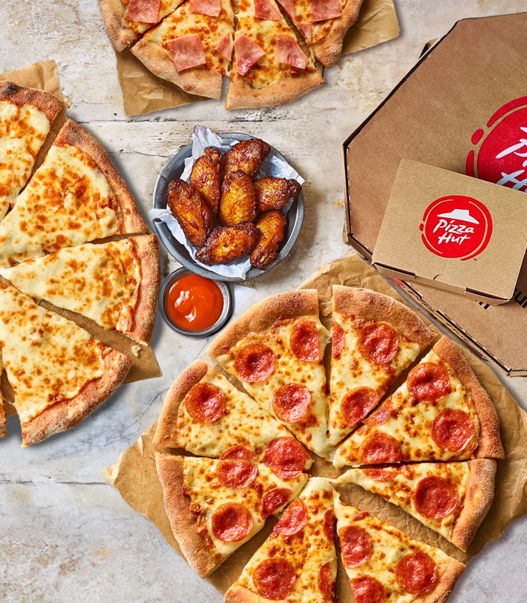 Dexerto's tweet photo. Pizza Hut is being sold in a $2.7 billion deal https://t.co/6bCUu4TtuM
