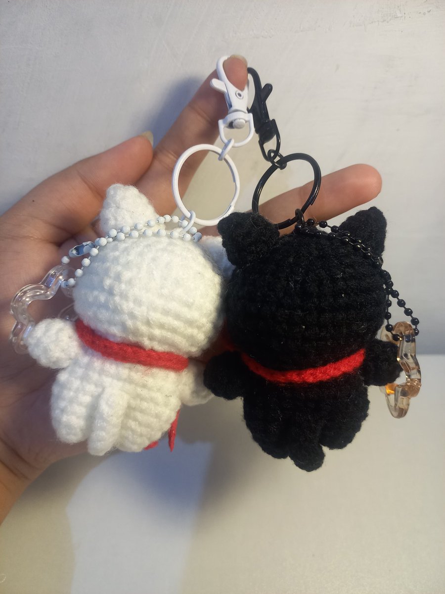 ionsooni's tweet photo. 🔗🌸Keychain🌸🔗

Black &amp; White Couple Cat
✓ Req Warna

💸 Idr 40.000 (satuan)
💸 Idr 78.000 (set) https://t.co/iFtbwKlPoO
