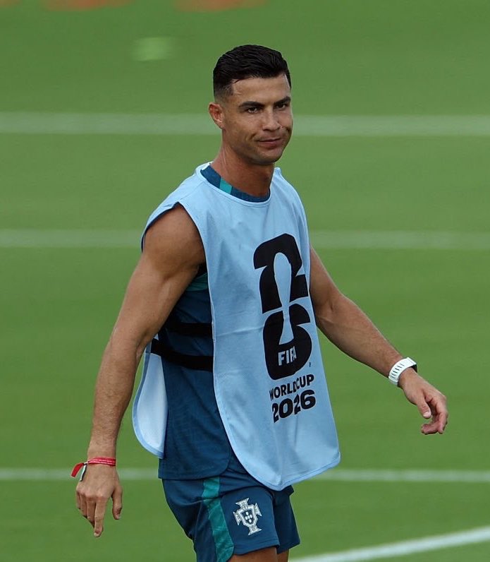arielipillo's tweet photo. Cristiano entrenando hoy https://t.co/6IcYd54FU7