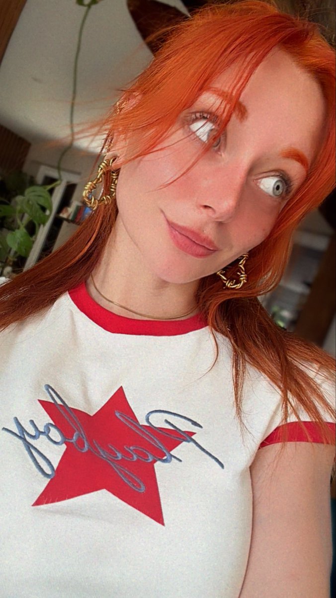 maria_sympa's tweet photo. Tu me trouves jolie ? 👉👈 https://t.co/gOGEWpbb2R