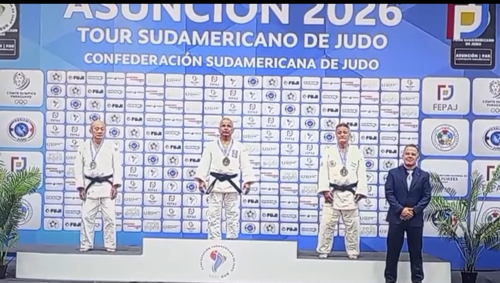 MuniDeportes's tweet photo. 🥋 [Judo]

🥉Carlos Ruscio logró el tercer puesto en la categoría M8-73 kg del Open Sudamericano de Judo Veteranos 2026, disputado en Asunción, Paraguay.

👏 ¡Felicitaciones!

@BritosGuillermo https://t.co/wOFgTGbQy7
